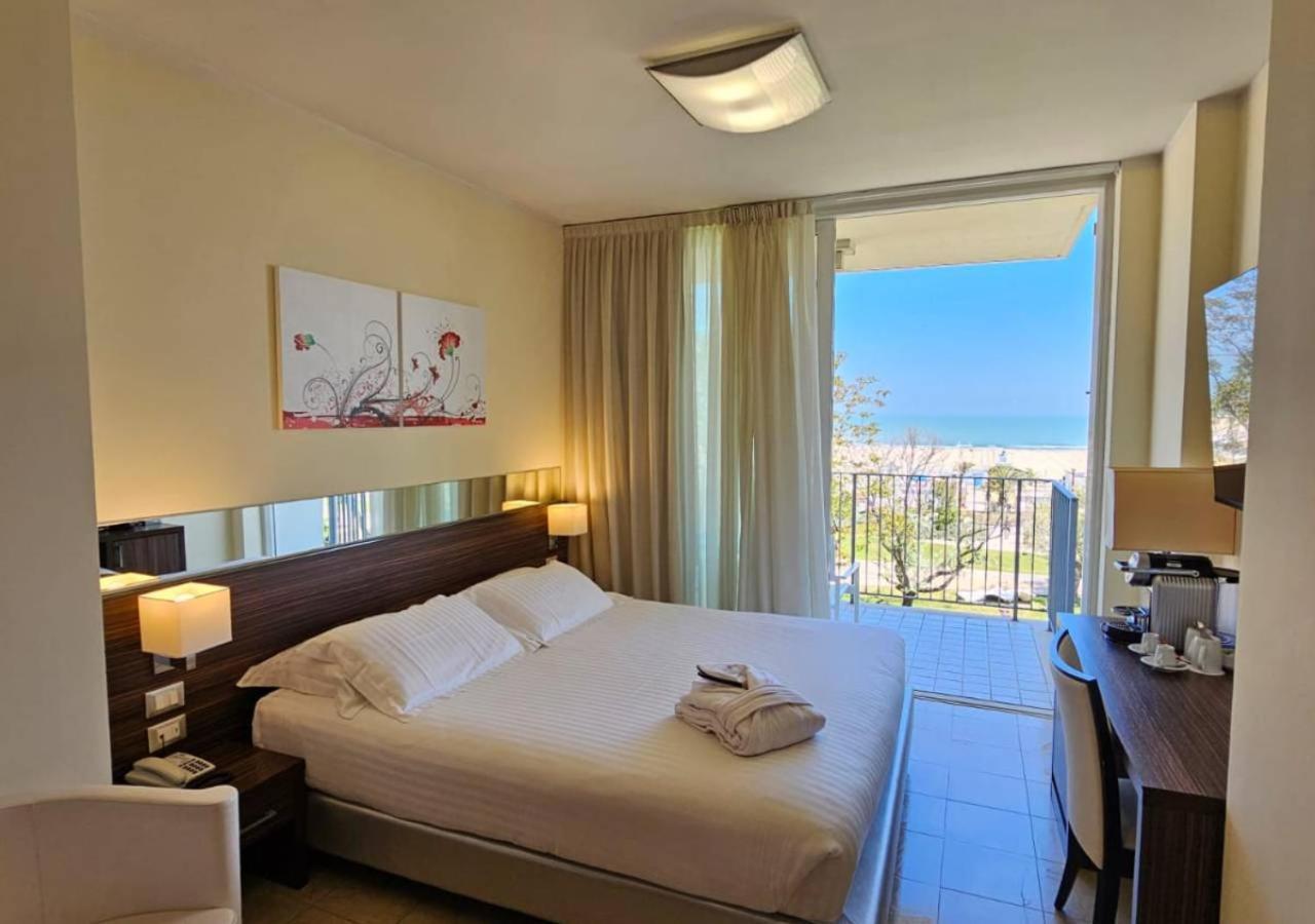 Mercure Rimini Lungomare Kültér fotó